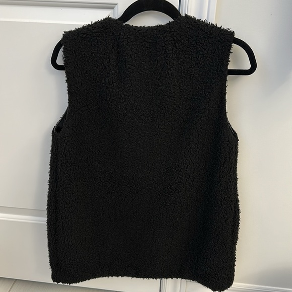 Wilfred Sherpa vest - Picture 4 of 5